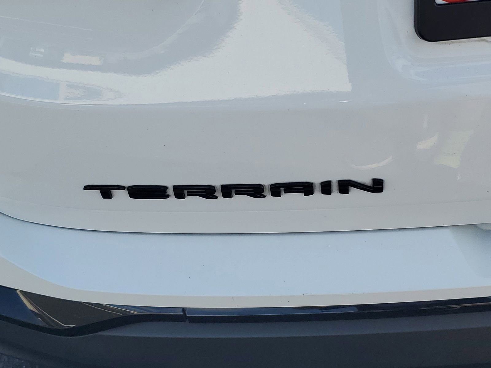 Used 2023 GMC Terrain SLT w/ Elevation Edition FWD image 27