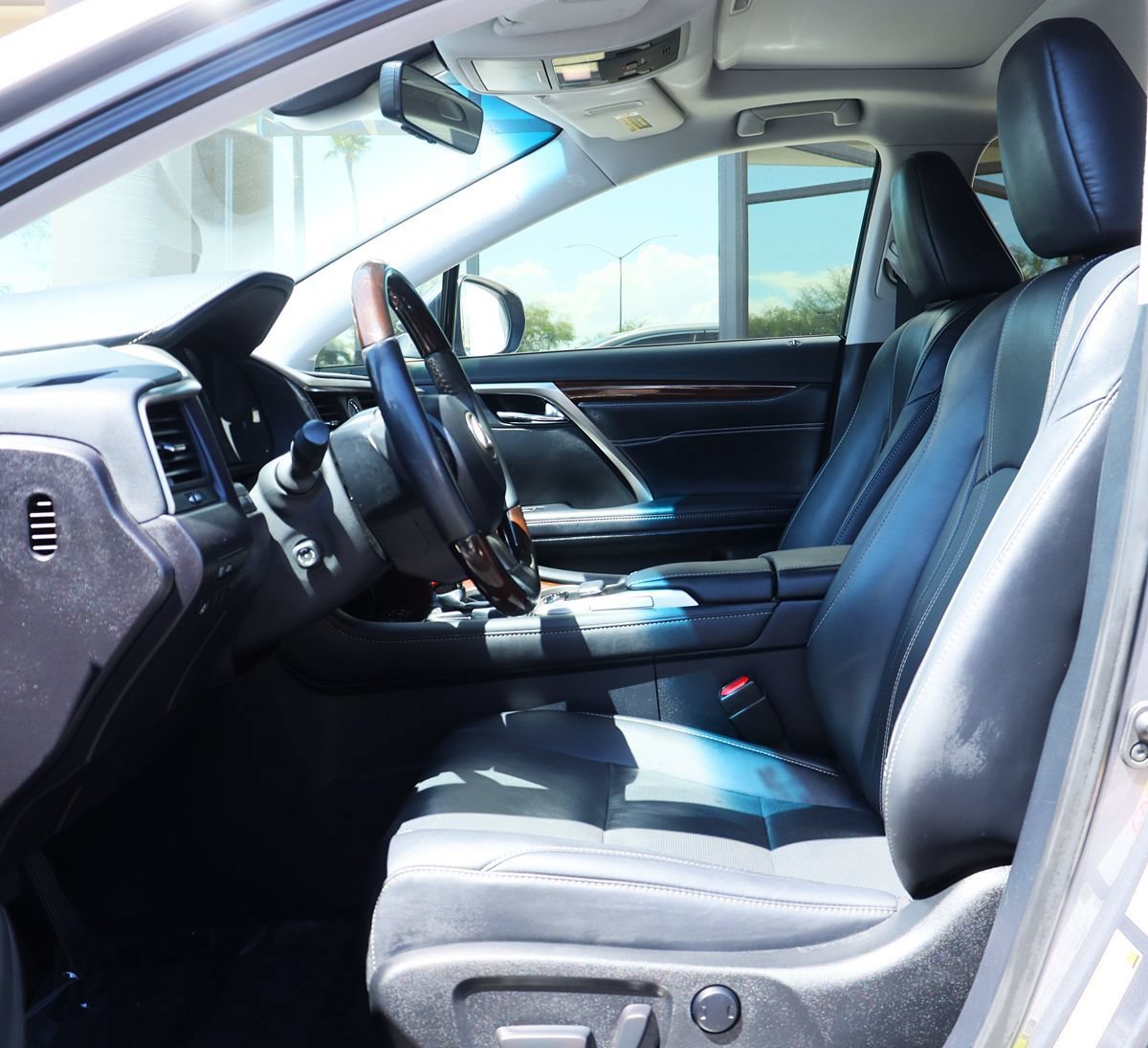 Used 2017 Lexus RX 350 FWD w/ Premium Package image 39