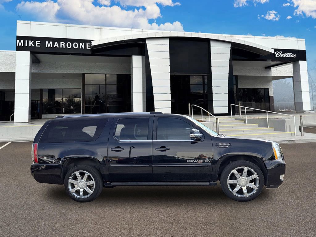 Used 2013 Cadillac Escalade ESV Premium AWD/4WD image 4