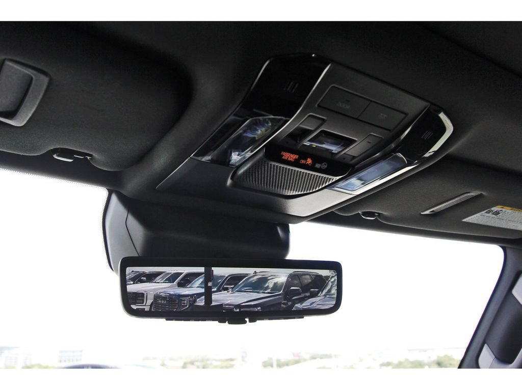 Used 2025 Lexus GX 550 w/ Accessory Package (2T) AWD/4WD image 28