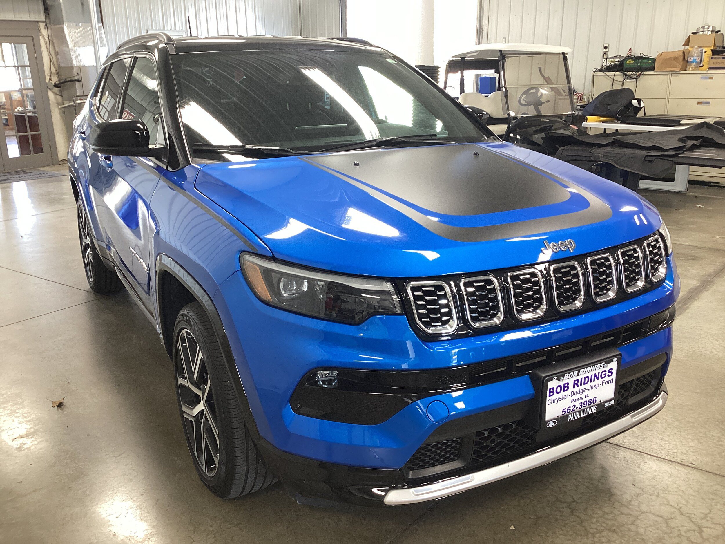 Used 2025 Jeep Compass Limited w/ Elite Group AWD/4WD image 8