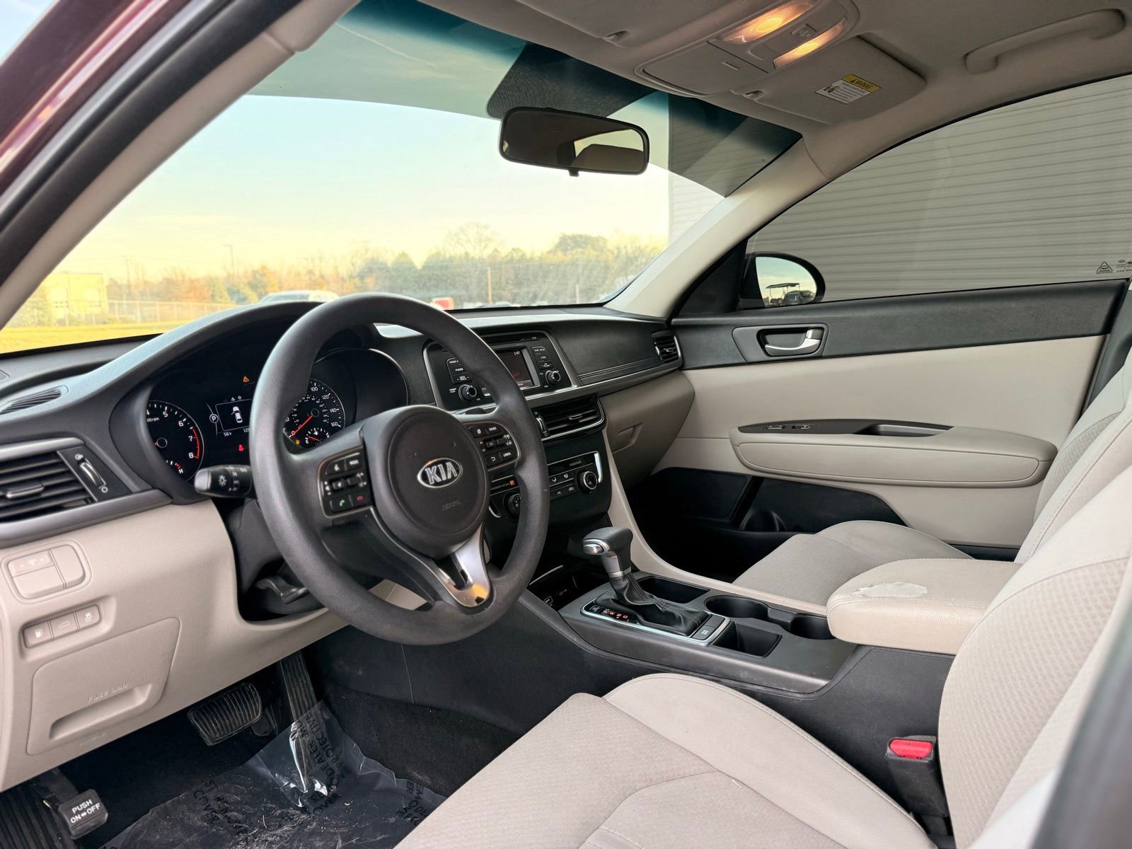 Used 2016 Kia Optima LX image 13