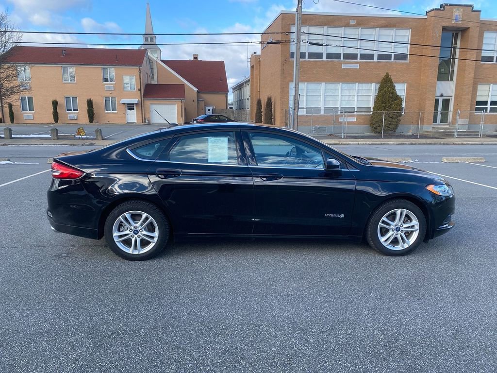 Used 2018 Ford Fusion S image 4