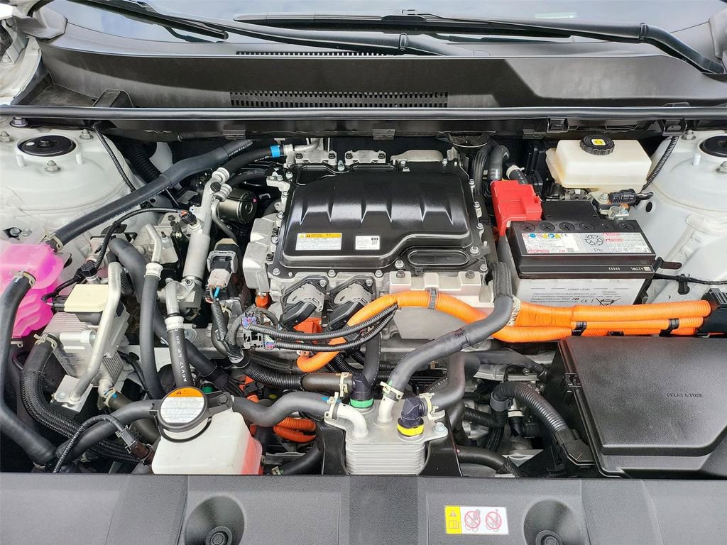 Used 2025 Toyota bZ4X FWD w/ Weather Package image 23