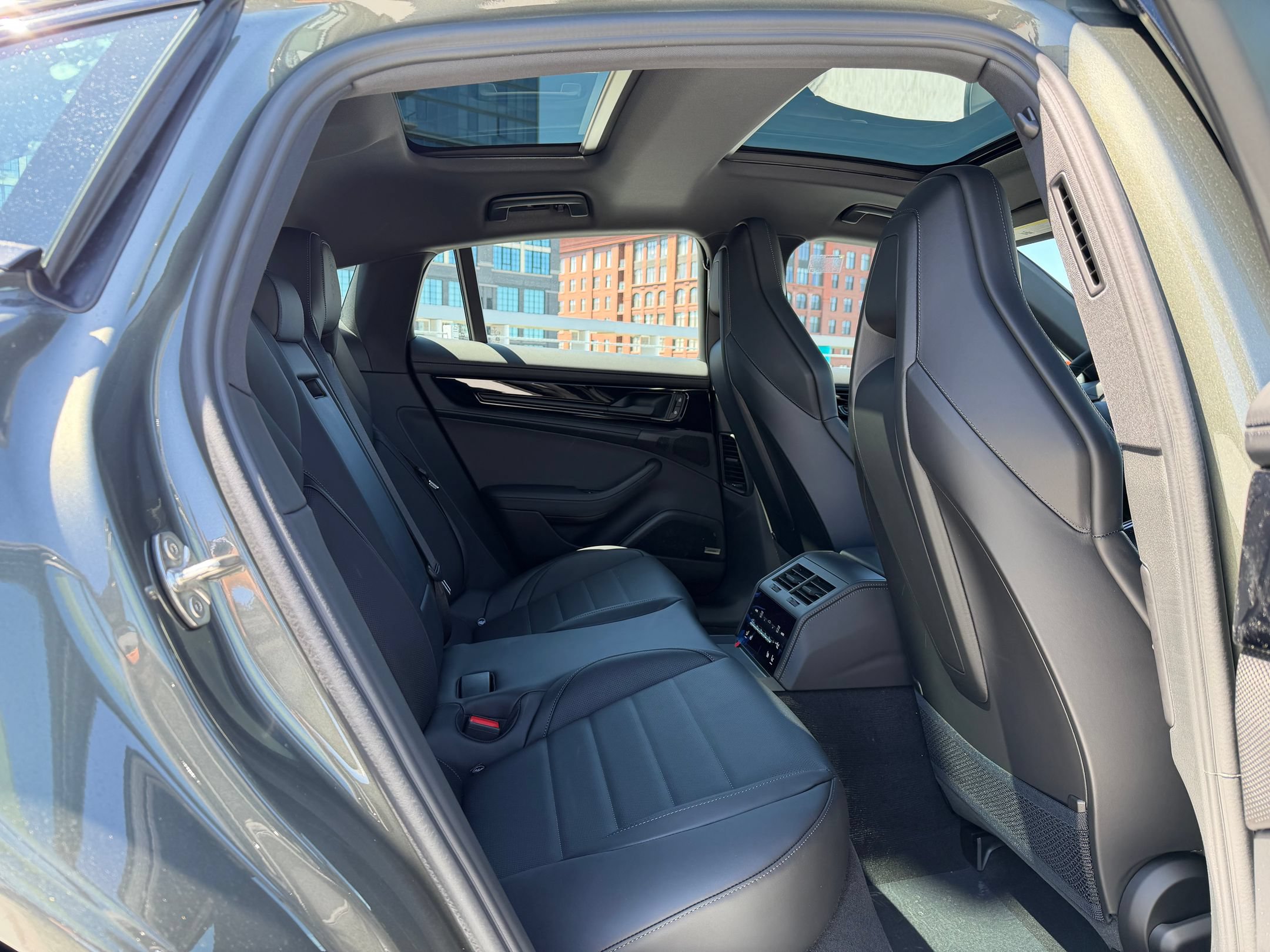 New 2026 Porsche Panamera 4 AWD/4WD image 18