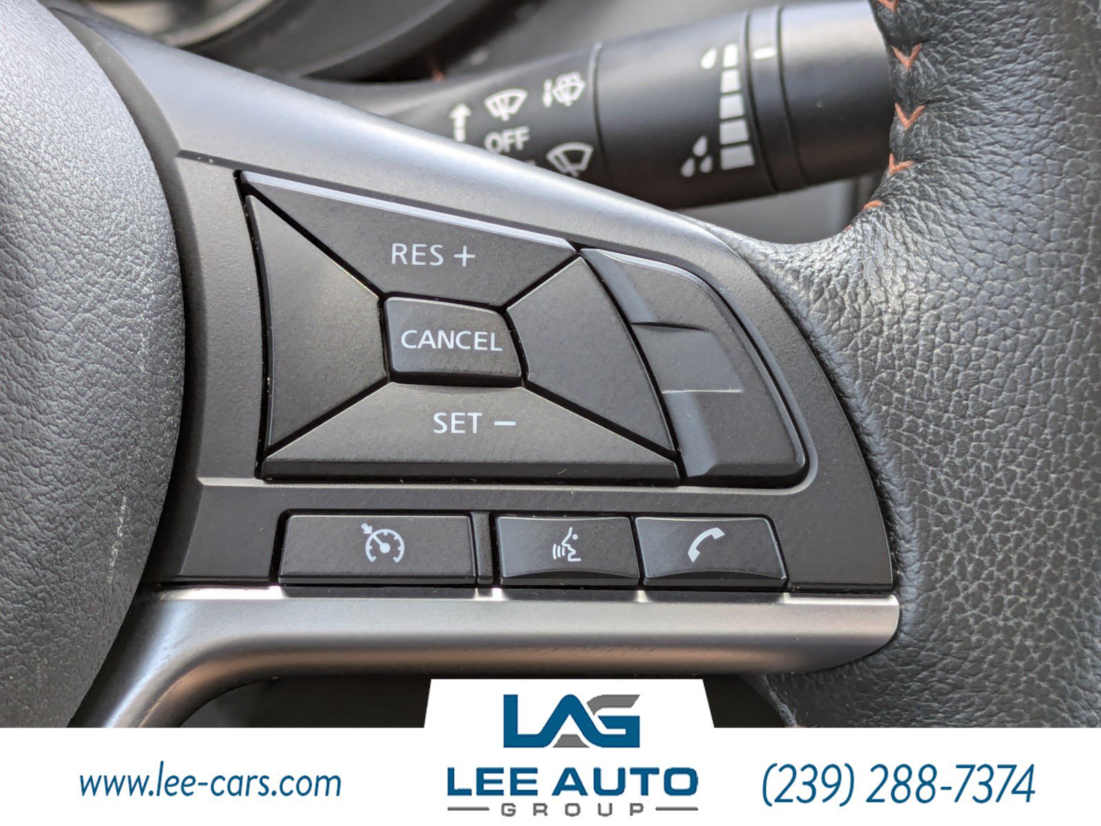 Used 2021 Nissan Versa SR FWD image 19