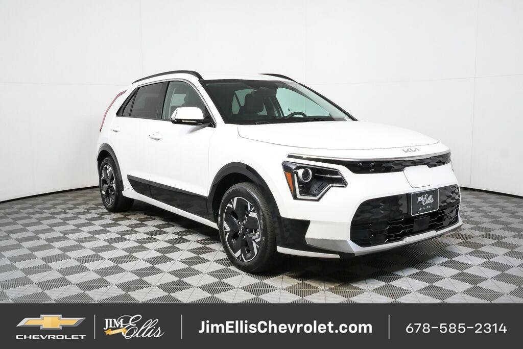 Used 2023 Kia Niro Wind w/ Wind Preserve Package