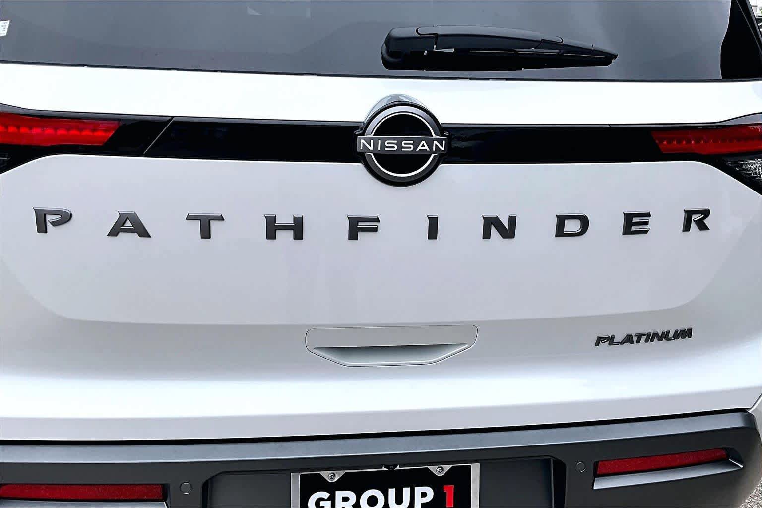 New 2026 Nissan Pathfinder Platinum FWD image 8