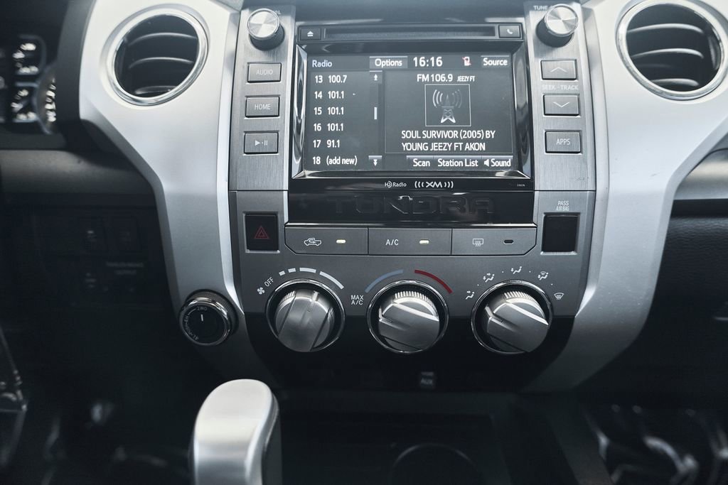 Used 2019 Toyota Tundra SR5 w/ SR5 Upgrade Package image 39