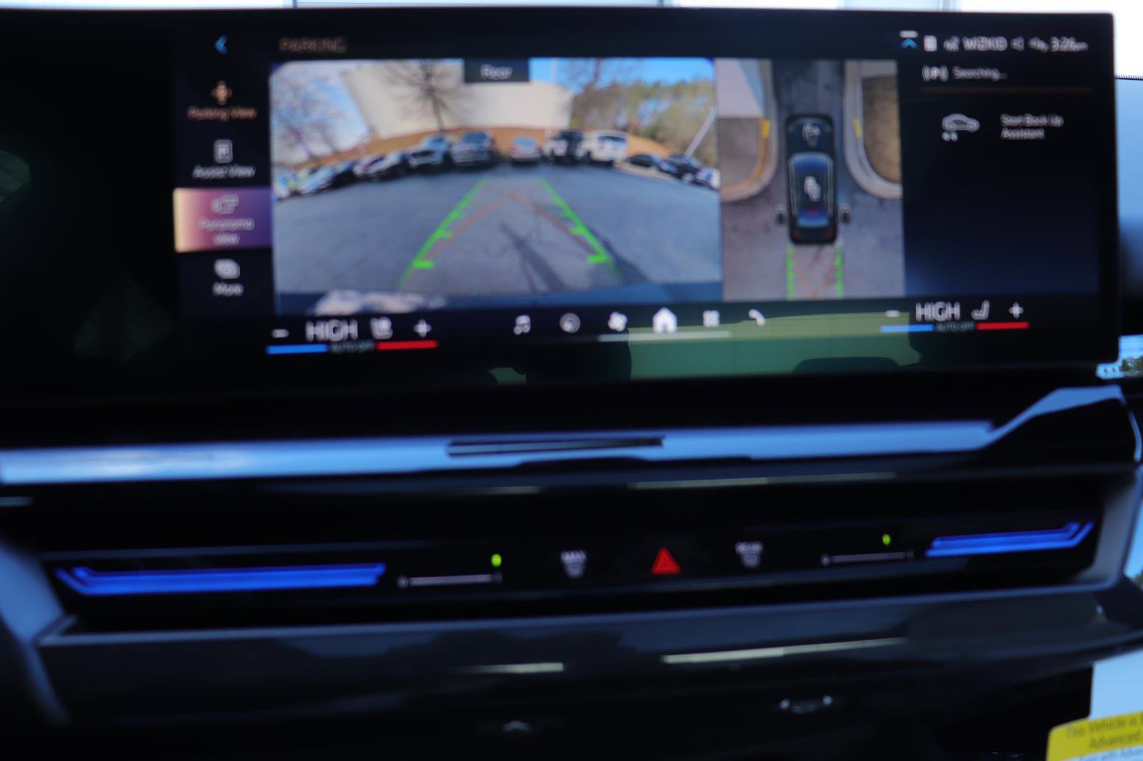 Used 2025 BMW 530i w/ Executive Package image 35