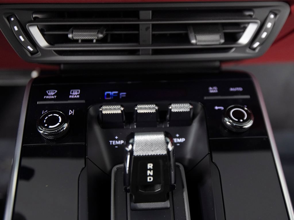 Certified 2022 Porsche 911 Turbo S AWD/4WD image 28