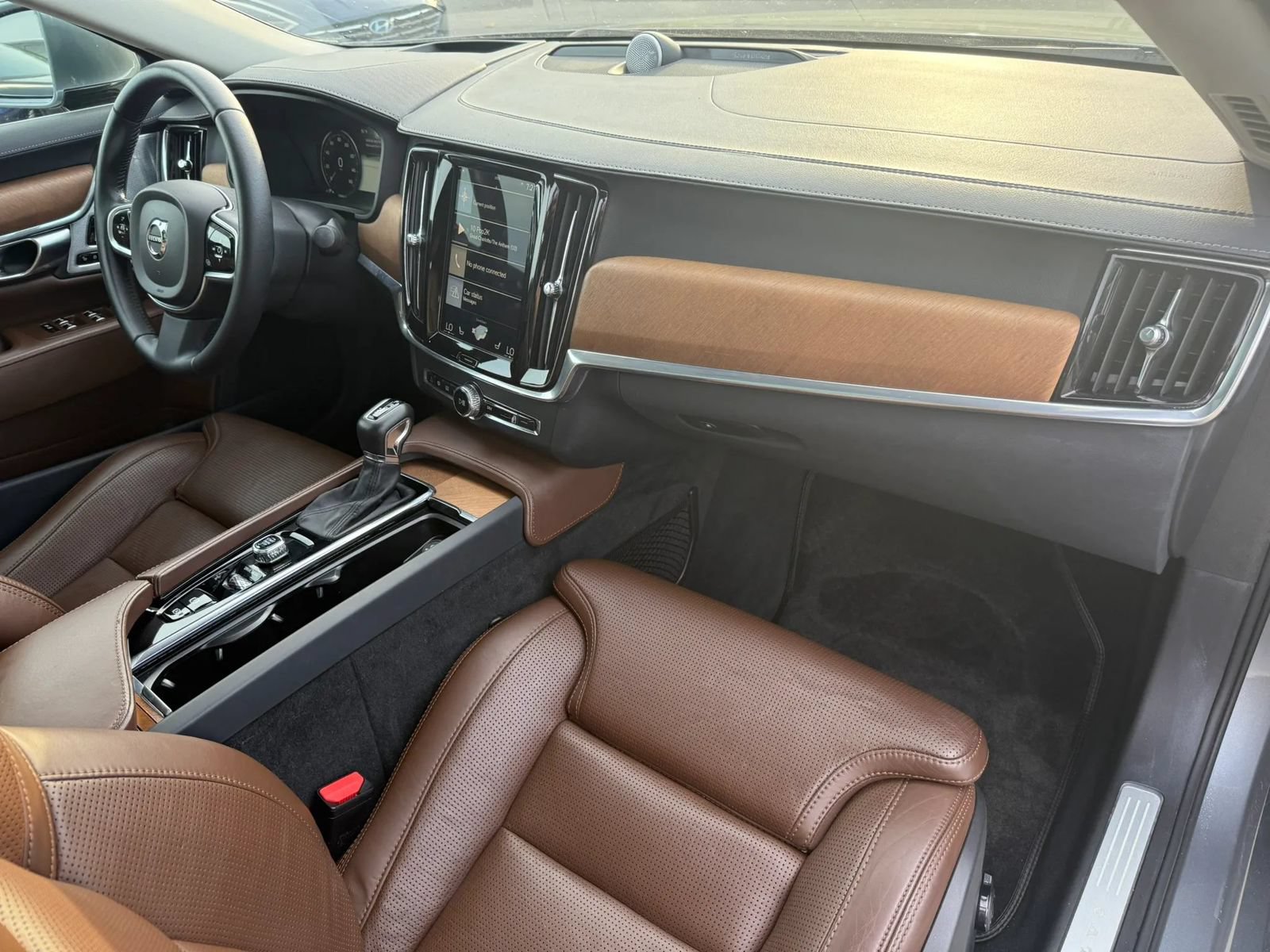 Used 2018 Volvo S90 T6 Inscription w/ Convenience Package AWD/4WD image 17