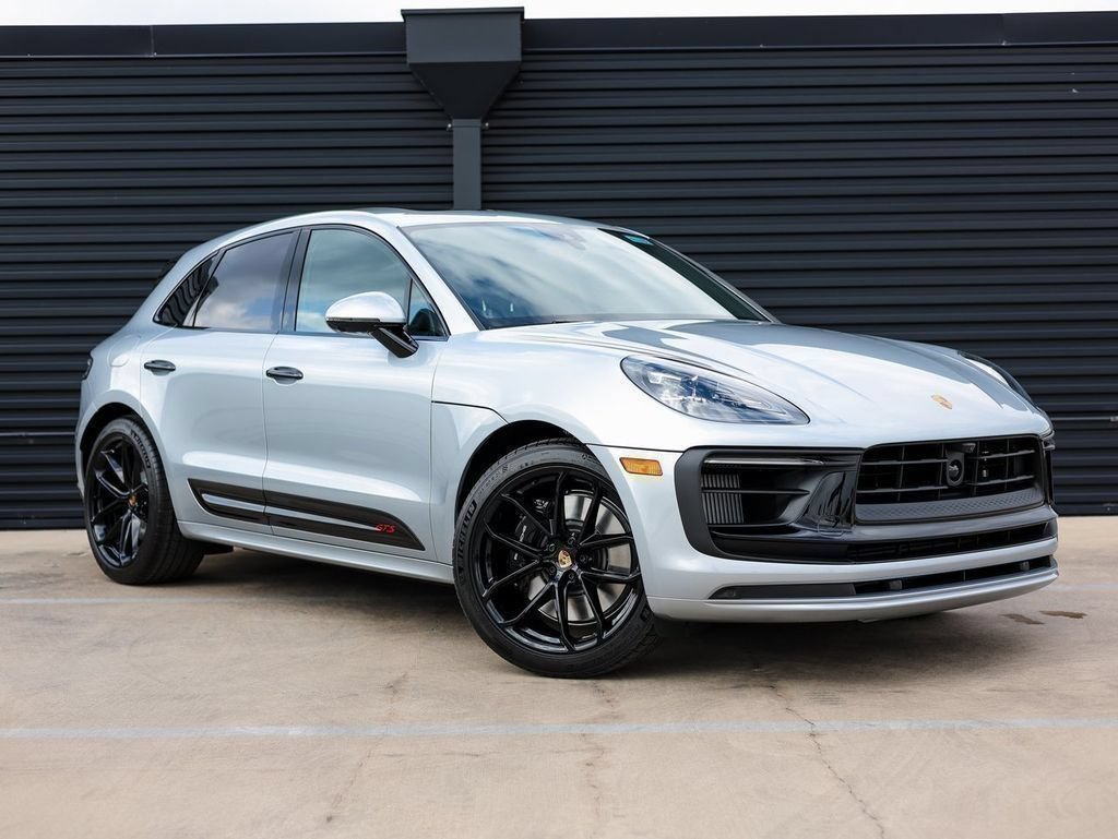 New 2026 Porsche Macan GTS AWD/4WD image 9