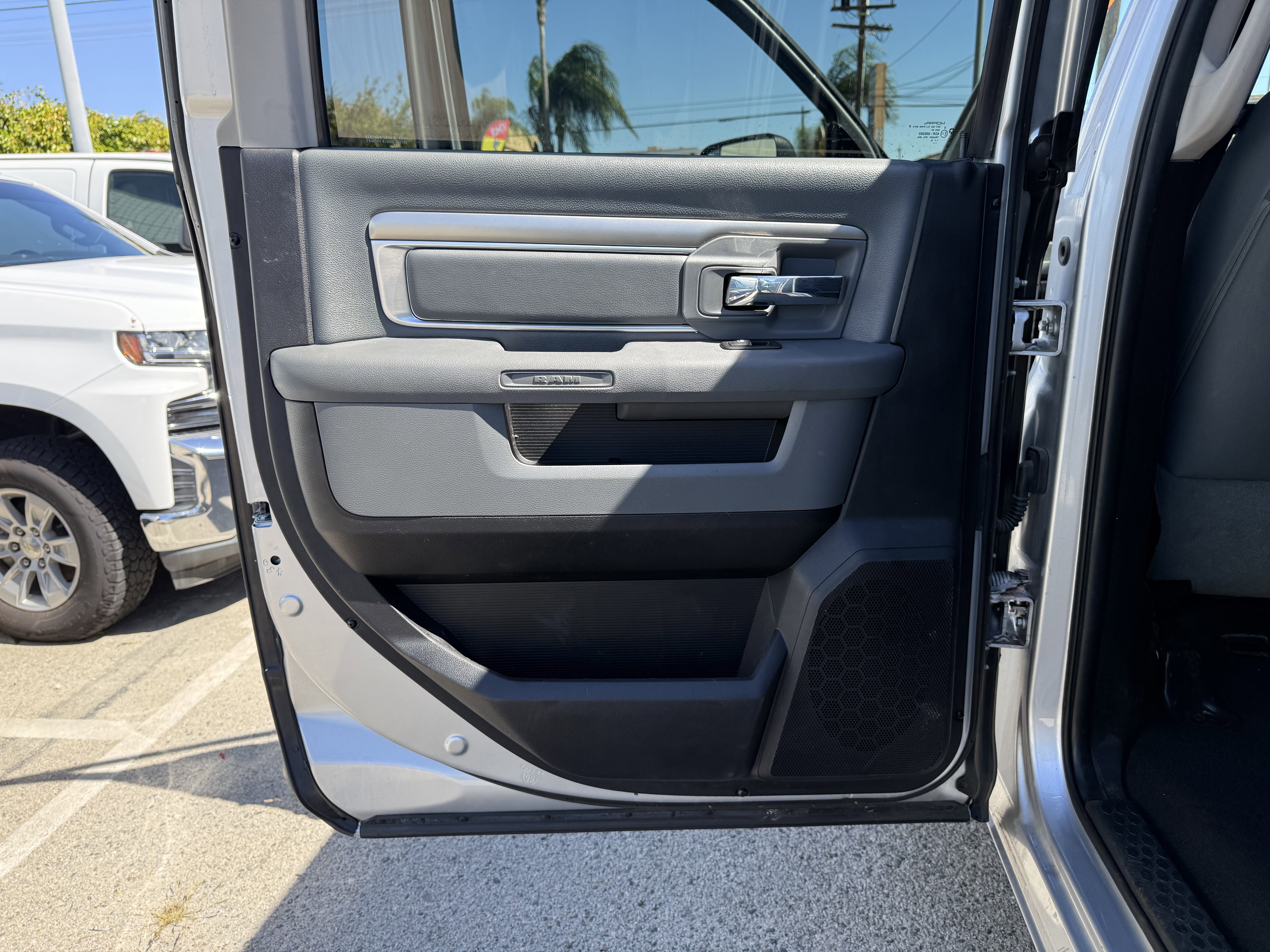 Used 2015 RAM 2500 Big Horn image 21