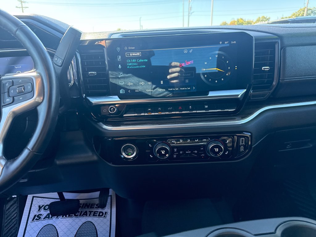 Used 2024 Chevrolet Silverado 1500 LT AWD/4WD image 29