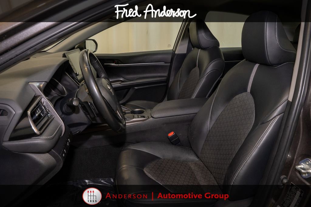 Used 2023 Toyota Camry XSE FWD image 9