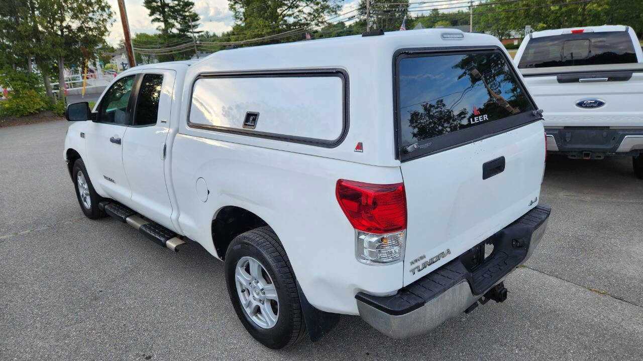 Used 2011 Toyota Tundra 4x4 Double Cab image 10
