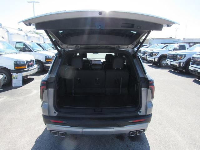 Used 2026 Chevrolet Traverse Z71 w/ Enhanced Driving Package AWD/4WD image 30