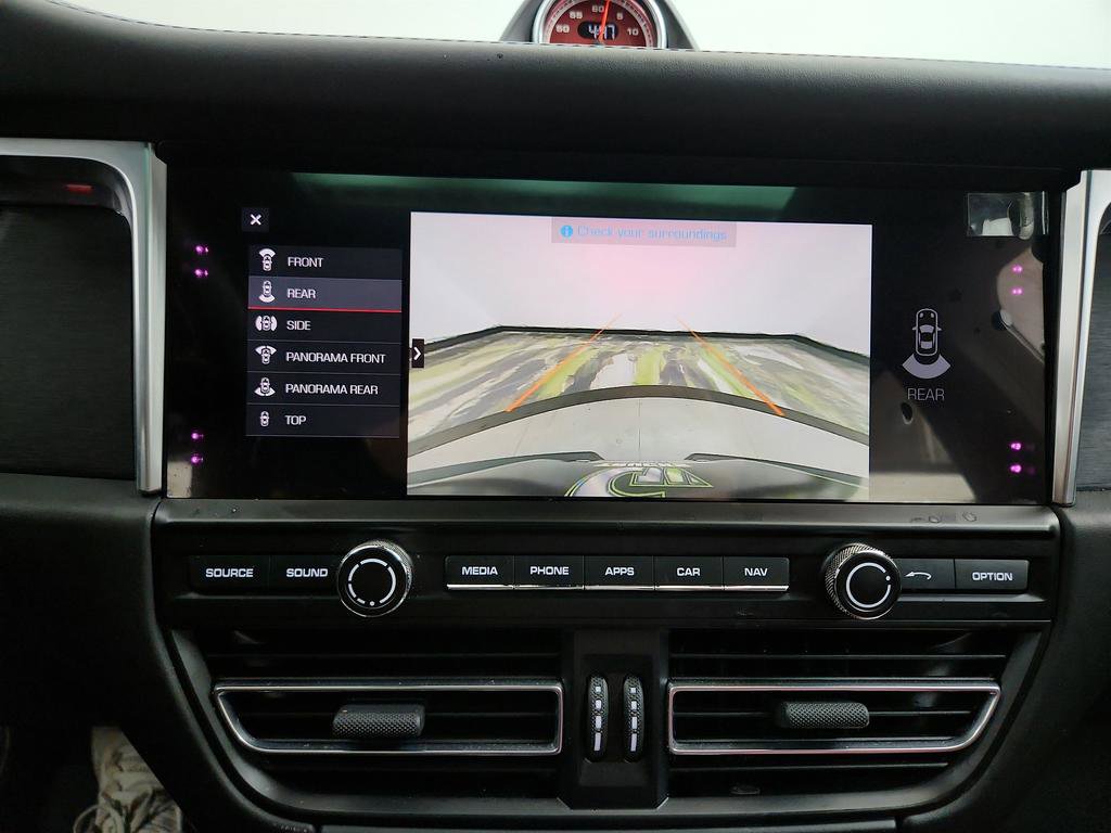 Used 2021 Porsche Macan GTS image 21