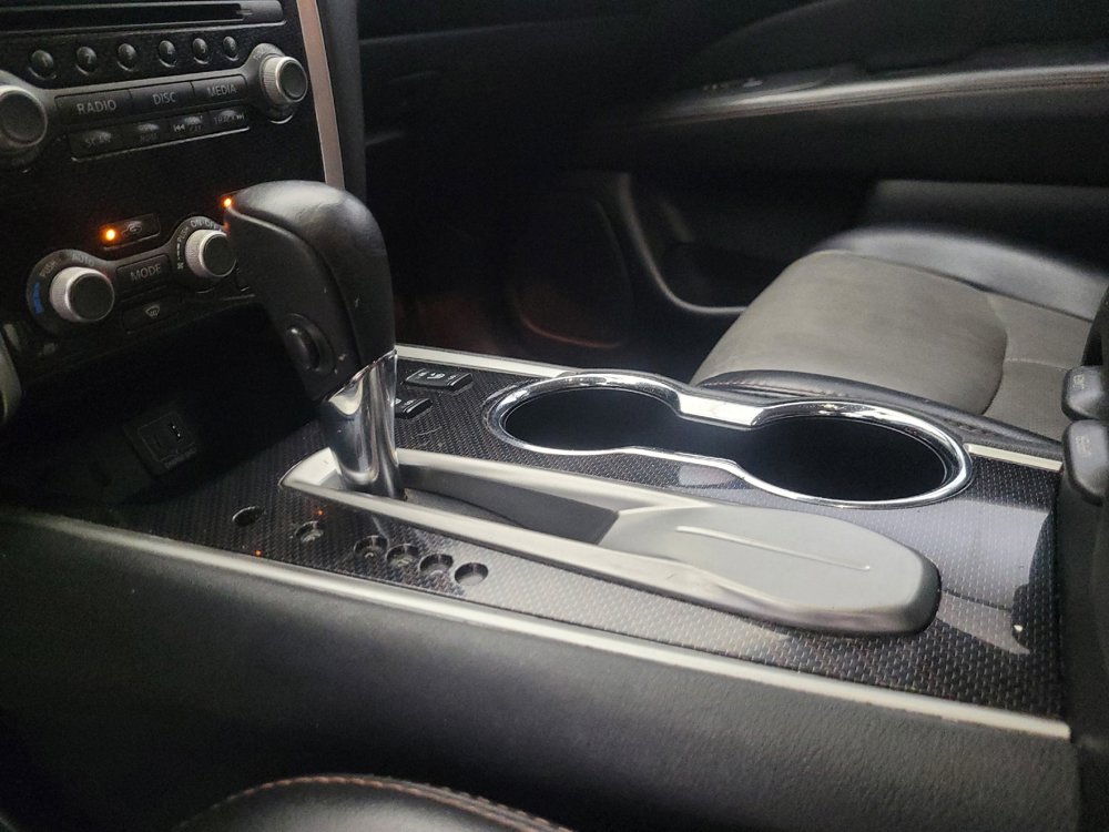 Used 2019 Nissan Pathfinder SL image 26