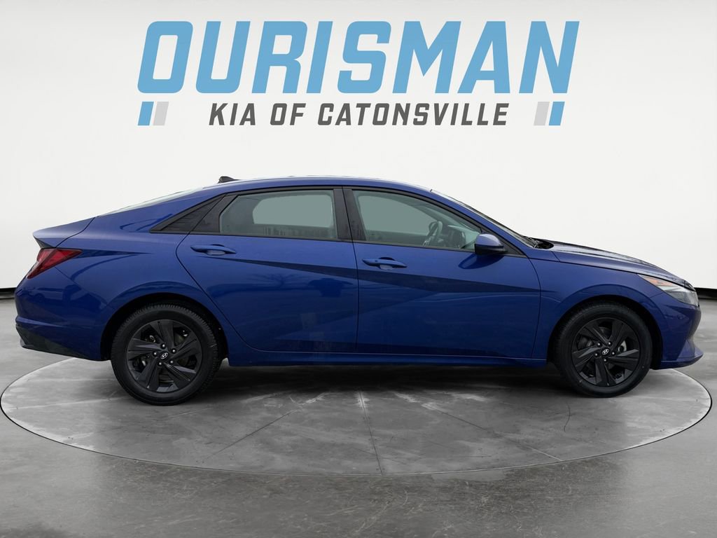 Used 2022 Hyundai Elantra SEL w/ Cargo Package image 7