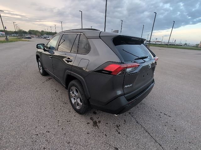 Used 2025 Toyota RAV4 XLE w/ Convenience Package image 8