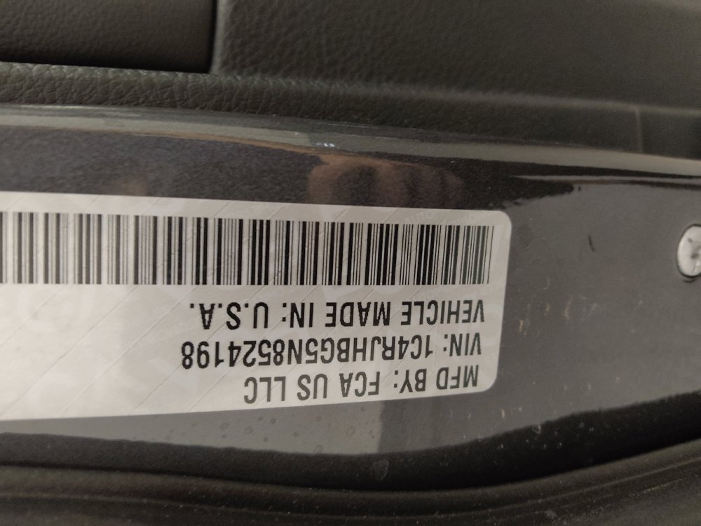 Used 2022 Jeep Grand Cherokee Limited AWD/4WD image 33