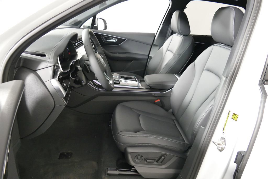 New 2026 Audi Q7 3.0T Premium Plus AWD/4WD image 17