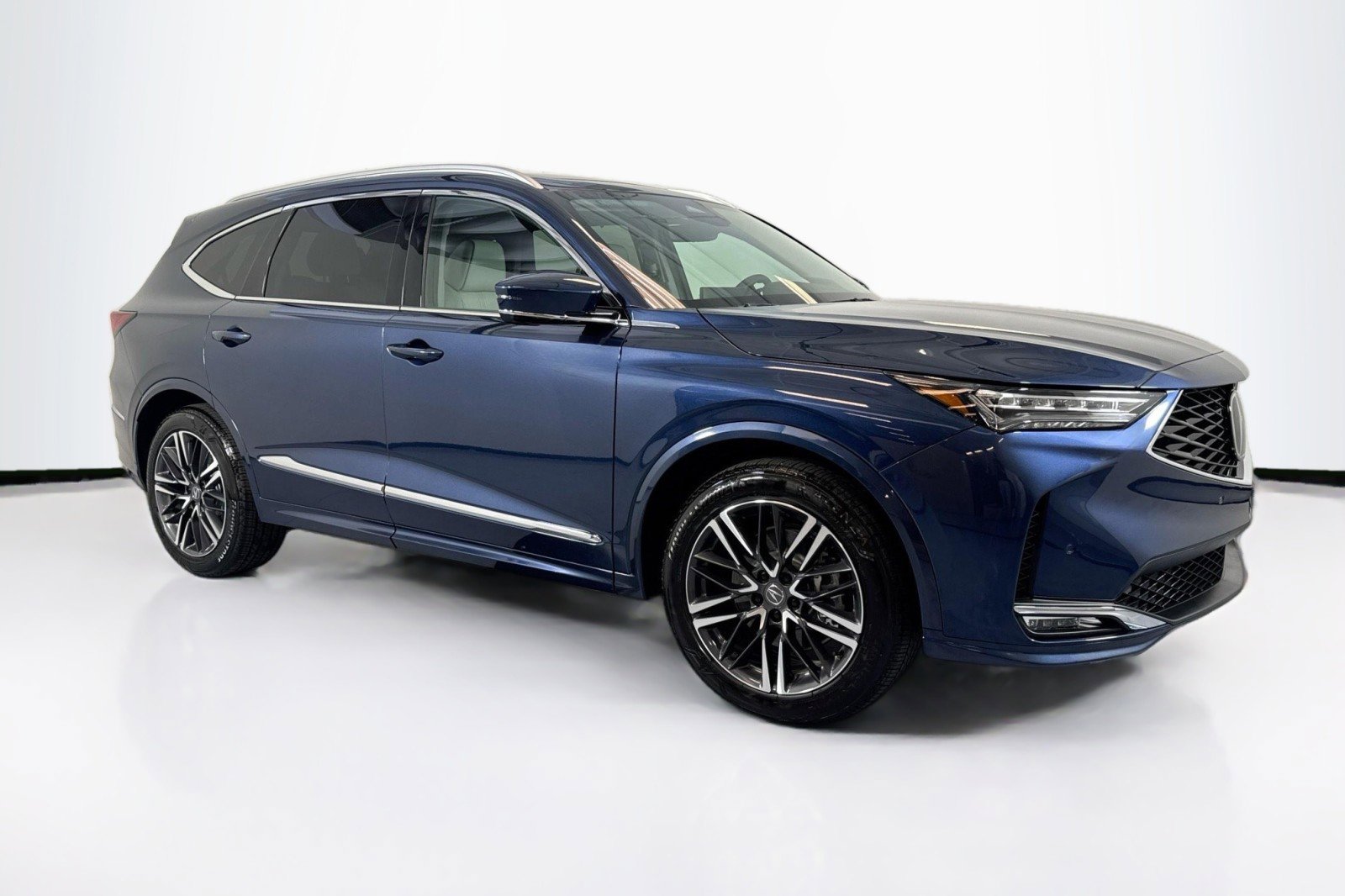 Used 2026 Acura MDX SH-AWD w/ Advance Package image 3