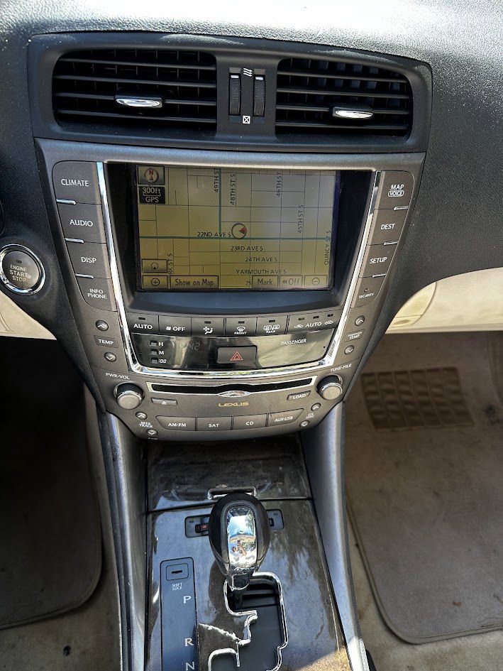 Used 2010 Lexus IS 350C image 16