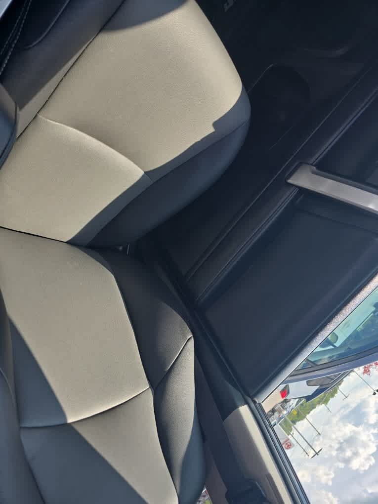 Used 2020 Toyota 4Runner SR5 Premium w/ Moonroof Package AWD/4WD image 5