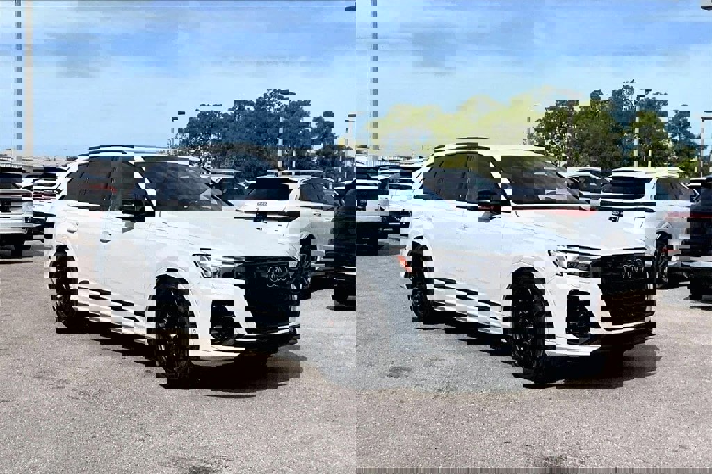 New 2026 Audi SQ7 Premium Plus image 2