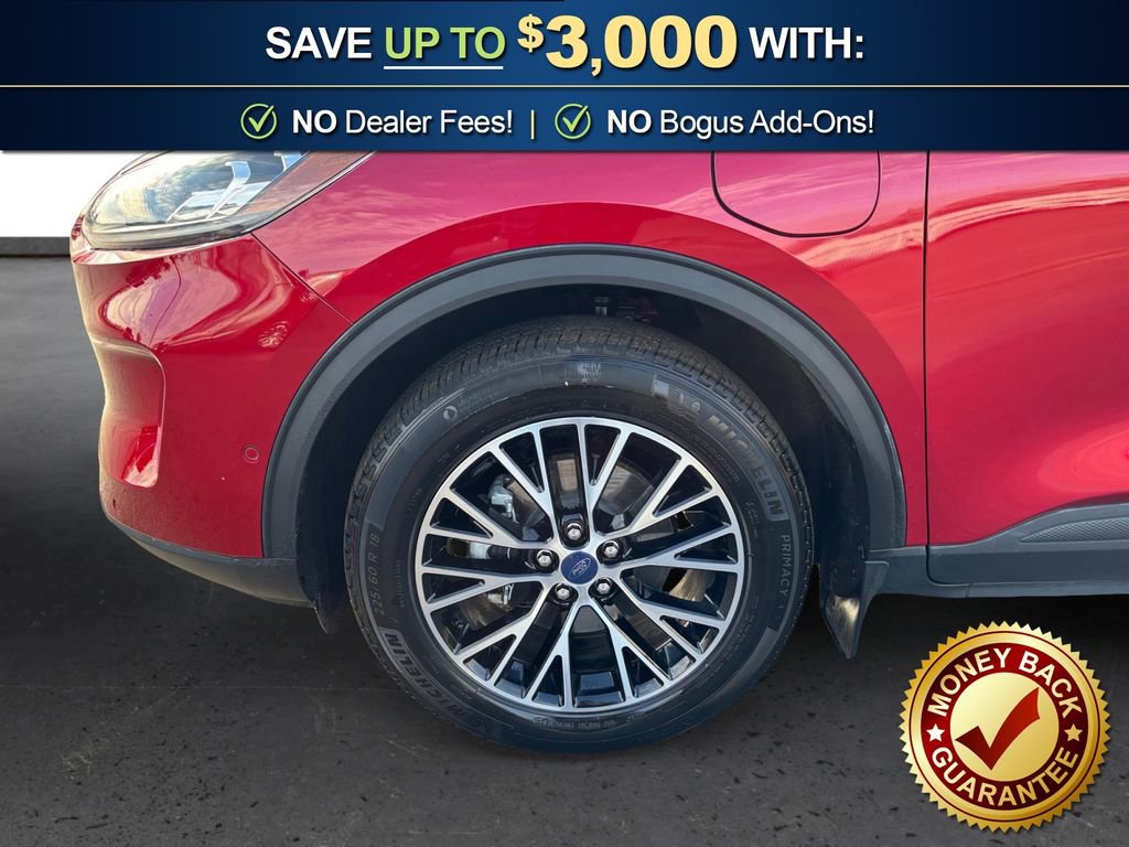 Used 2021 Ford Escape Titanium w/ Class II Trailer Tow Package image 13