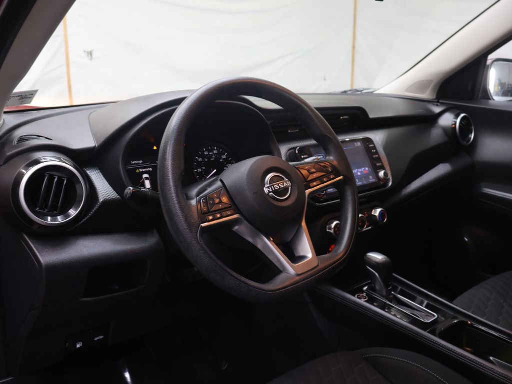 Used 2023 Nissan Kicks SV FWD image 18