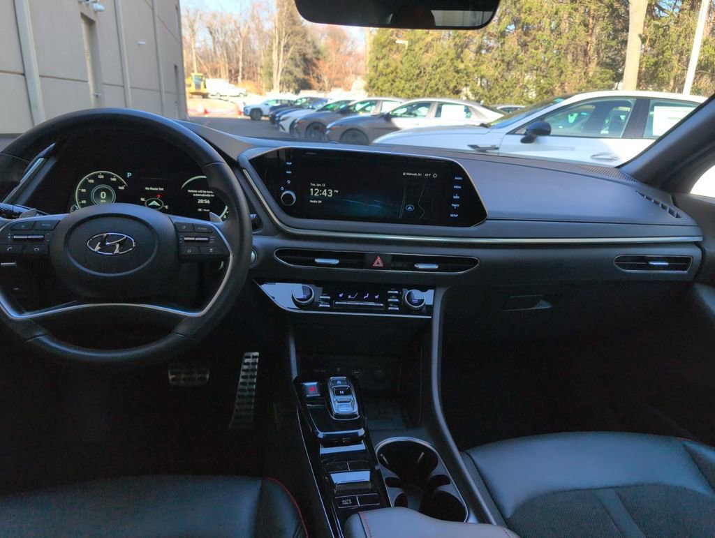 Used 2023 Hyundai Sonata SEL Plus image 15