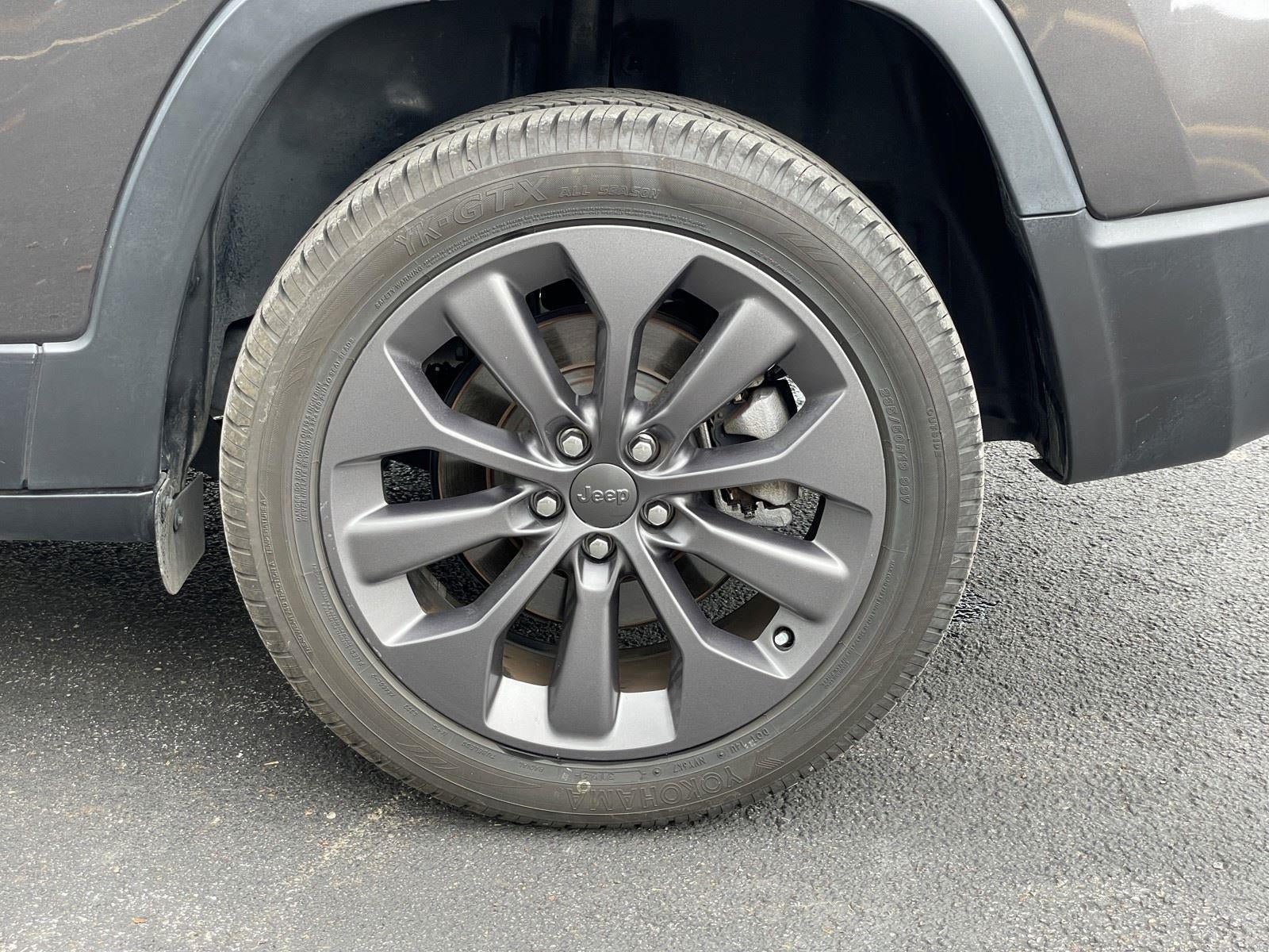 Certified 2021 Jeep Cherokee Latitude Lux 80th Anniv w/ Quick Order Package 26U 80TH FWD image 57