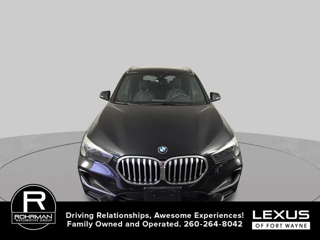 Used 2022 BMW X1 xDrive28i w/ Convenience Package AWD/4WD image 3