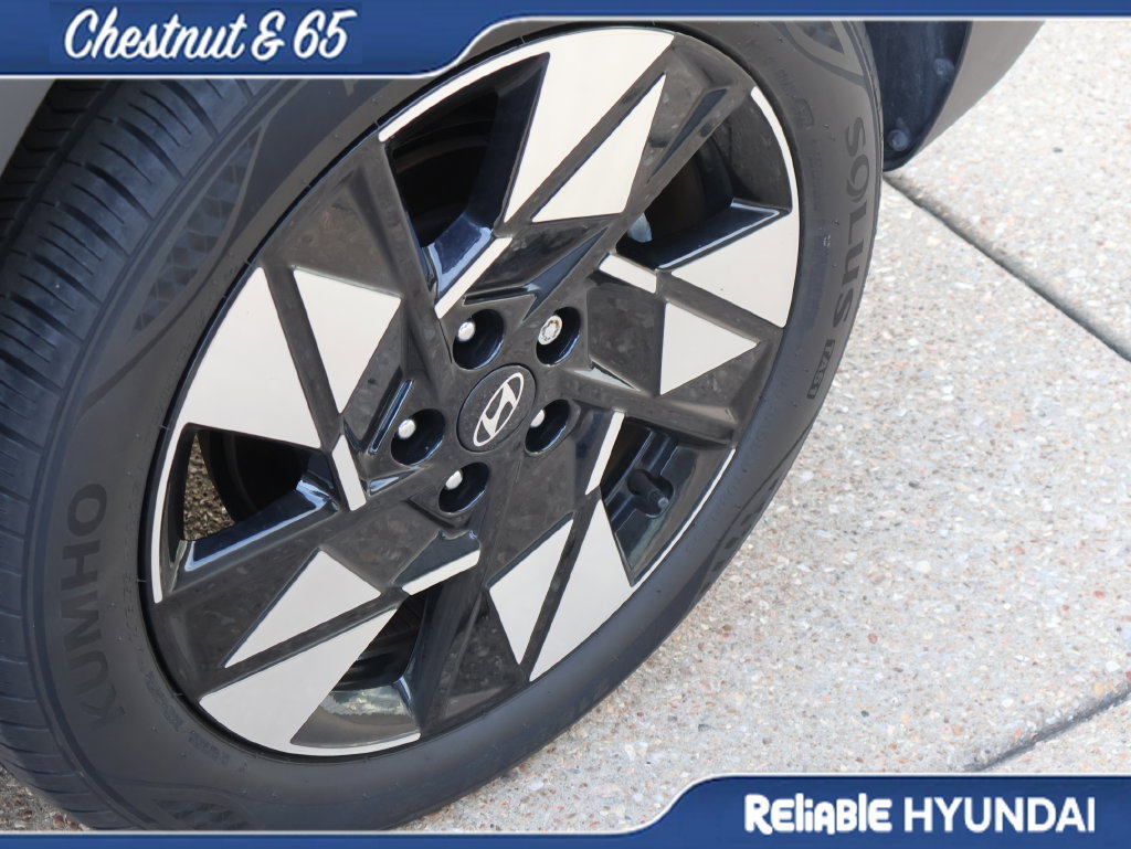 Used 2024 Hyundai Kona SEL w/ Convenience Package FWD image 41