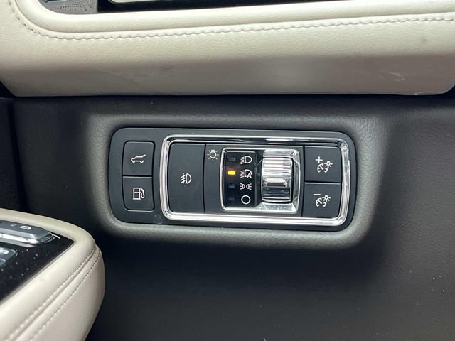 Used 2020 Lincoln Aviator Grand Touring w/ Equipment Group 302A AWD/4WD image 33