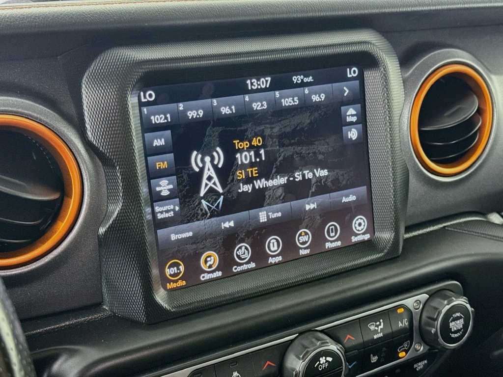 Used 2021 Jeep Gladiator Mojave AWD/4WD image 15