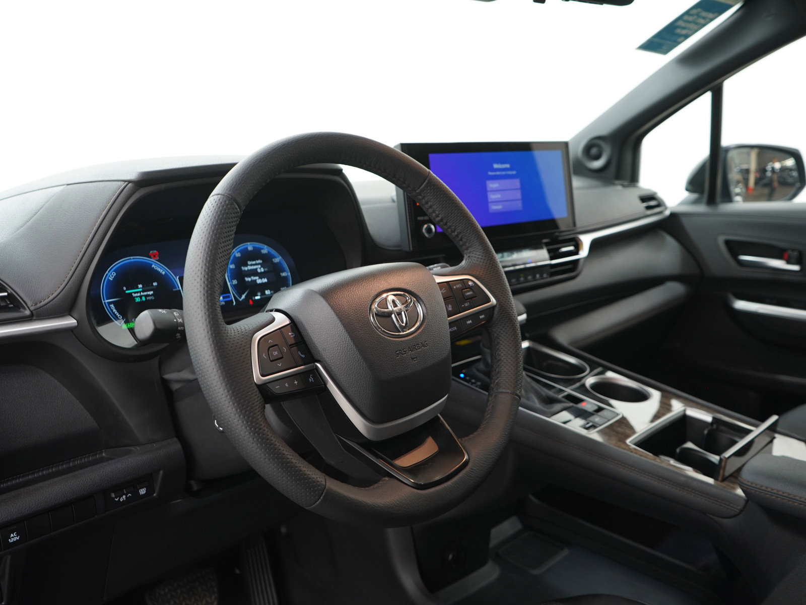 Used 2025 Toyota Sienna Limited image 28