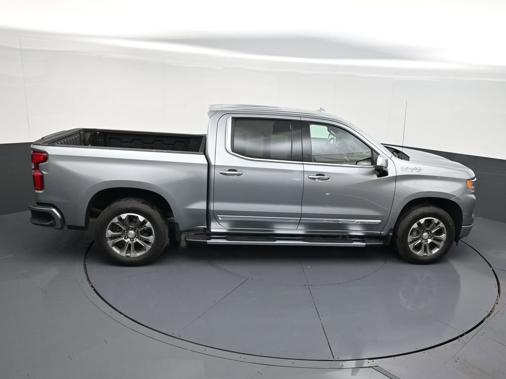 Used 2025 Chevrolet Silverado 1500 High Country RWD image 18