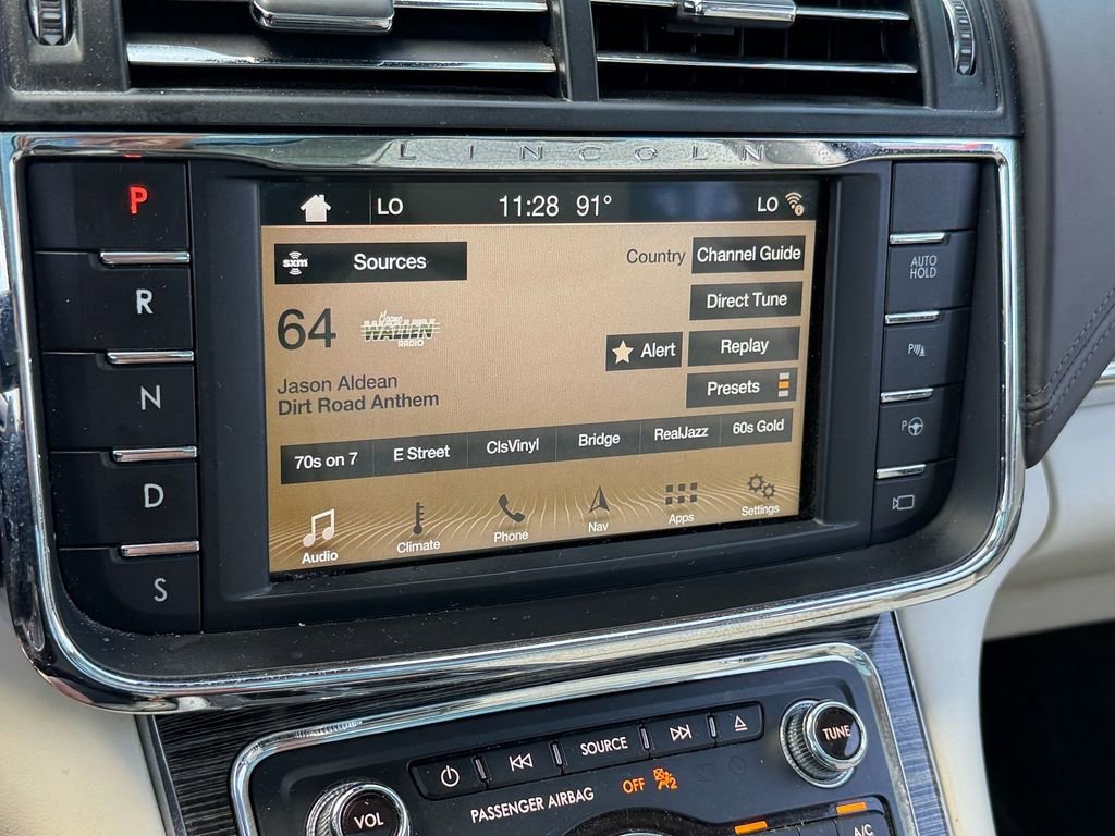 Used 2018 Lincoln Continental Black Label FWD image 19