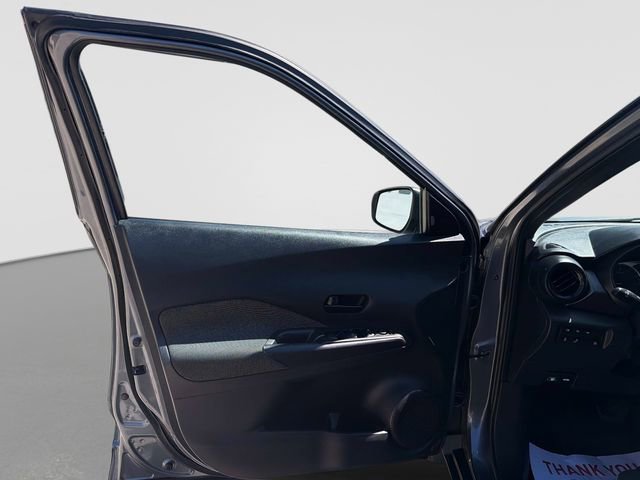 Used 2020 Nissan Kicks S image 18