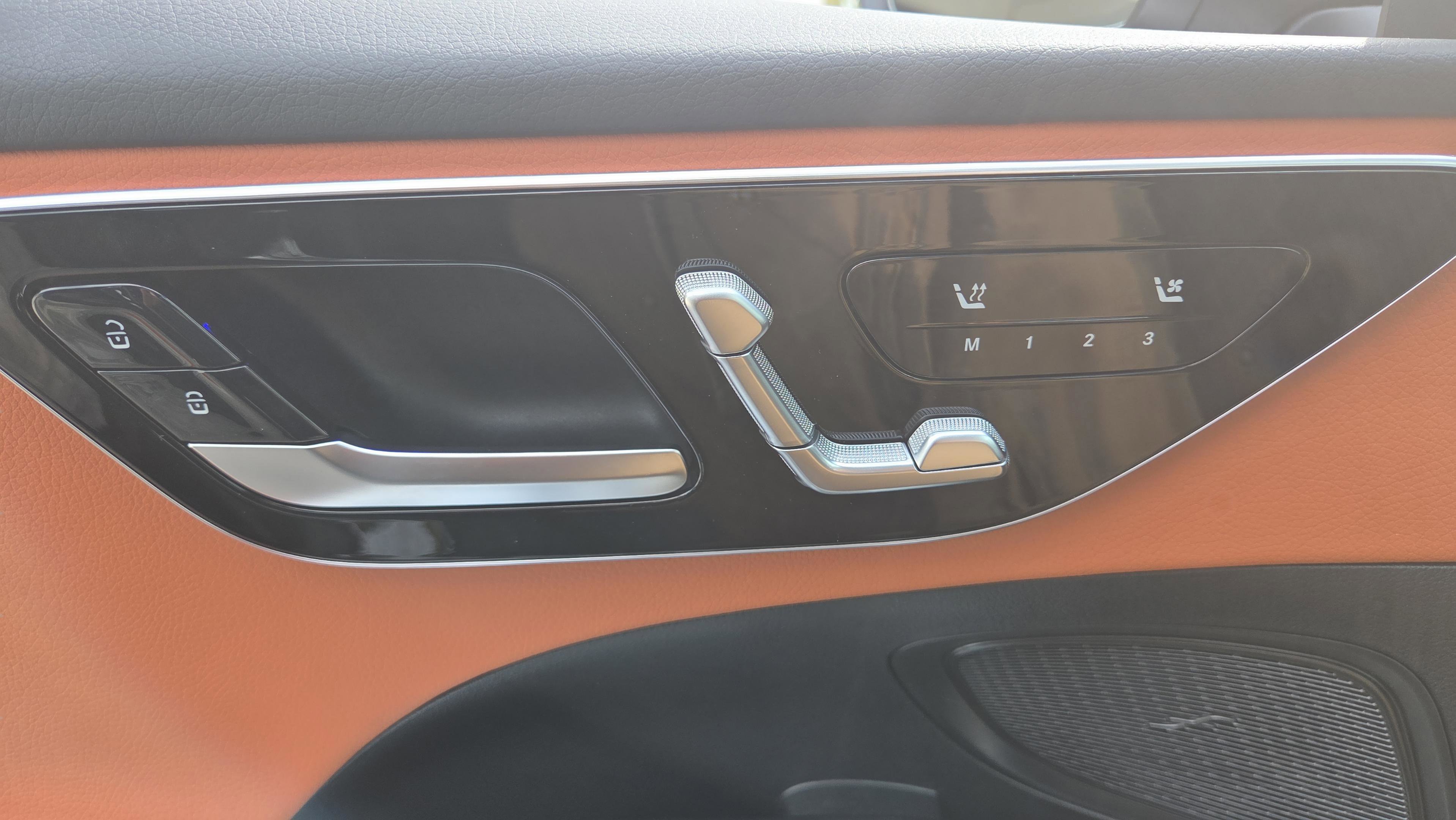 Used 2026 Mercedes-Benz C 300 Sedan image 34