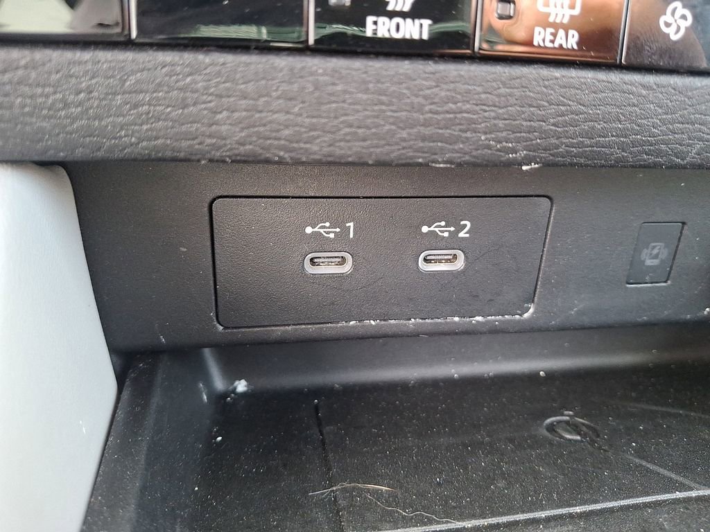 Used 2025 Mitsubishi Outlander SE AWD/4WD image 26