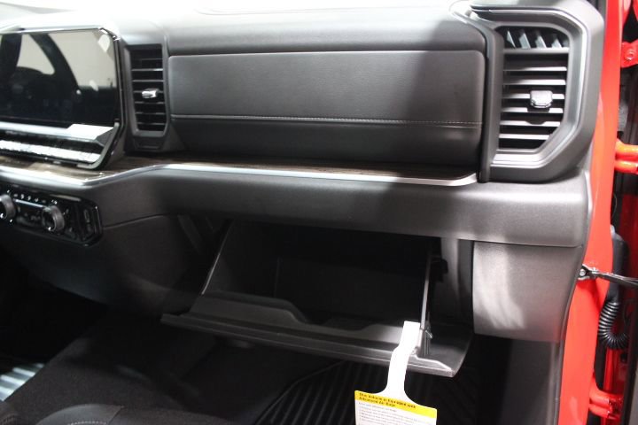 New 2026 Chevrolet Silverado 1500 LT w/ Safety Package AWD/4WD image 26