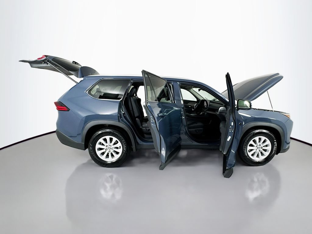 Used 2025 Toyota Grand Highlander FWD image 28