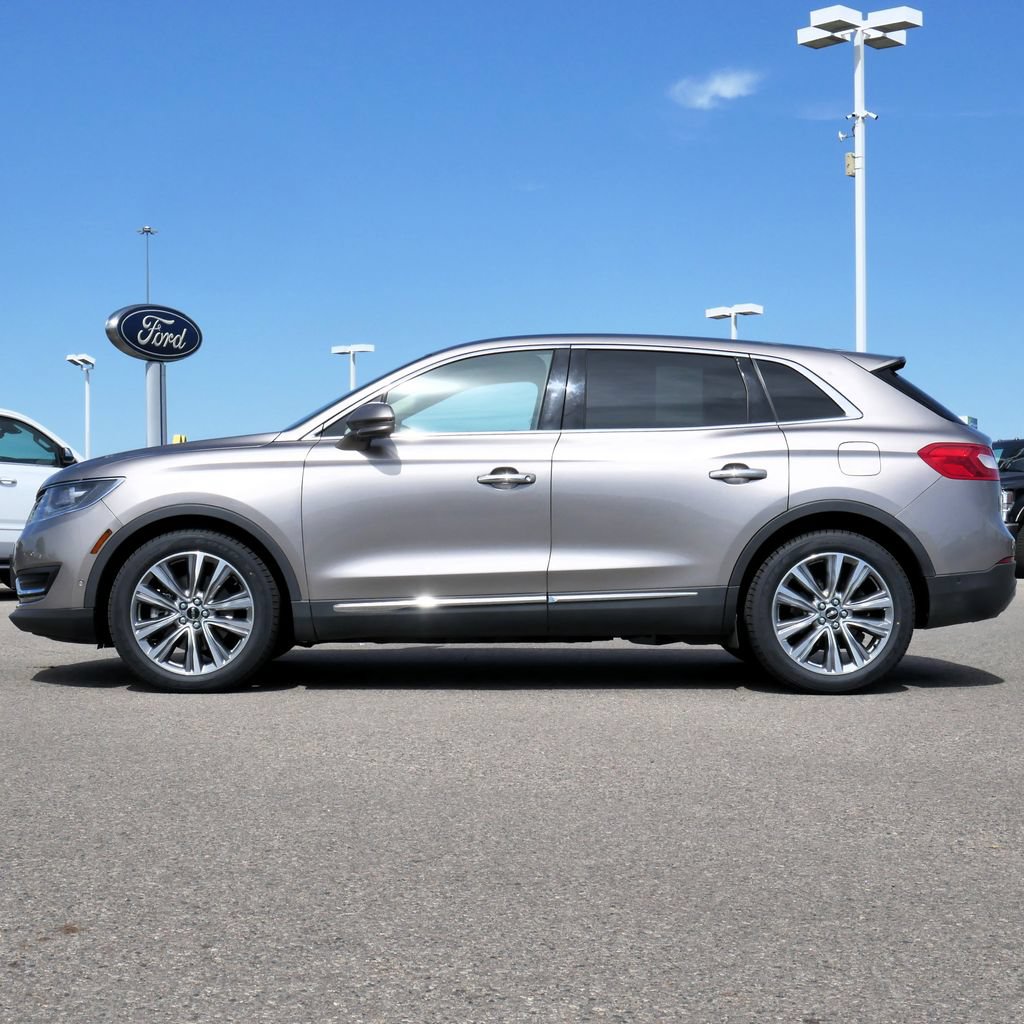 Used 2018 Lincoln MKX Reserve w/ Driver Assistance Package AWD/4WD image 8