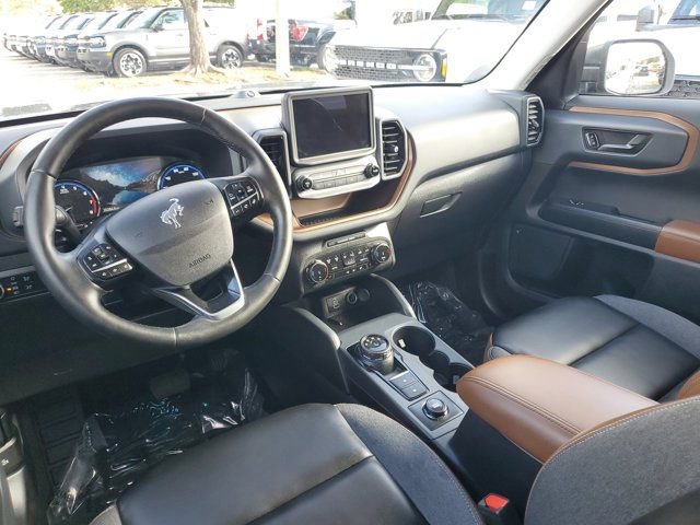Used 2024 Ford Bronco Sport Outer Banks w/ Tech Package AWD/4WD image 11